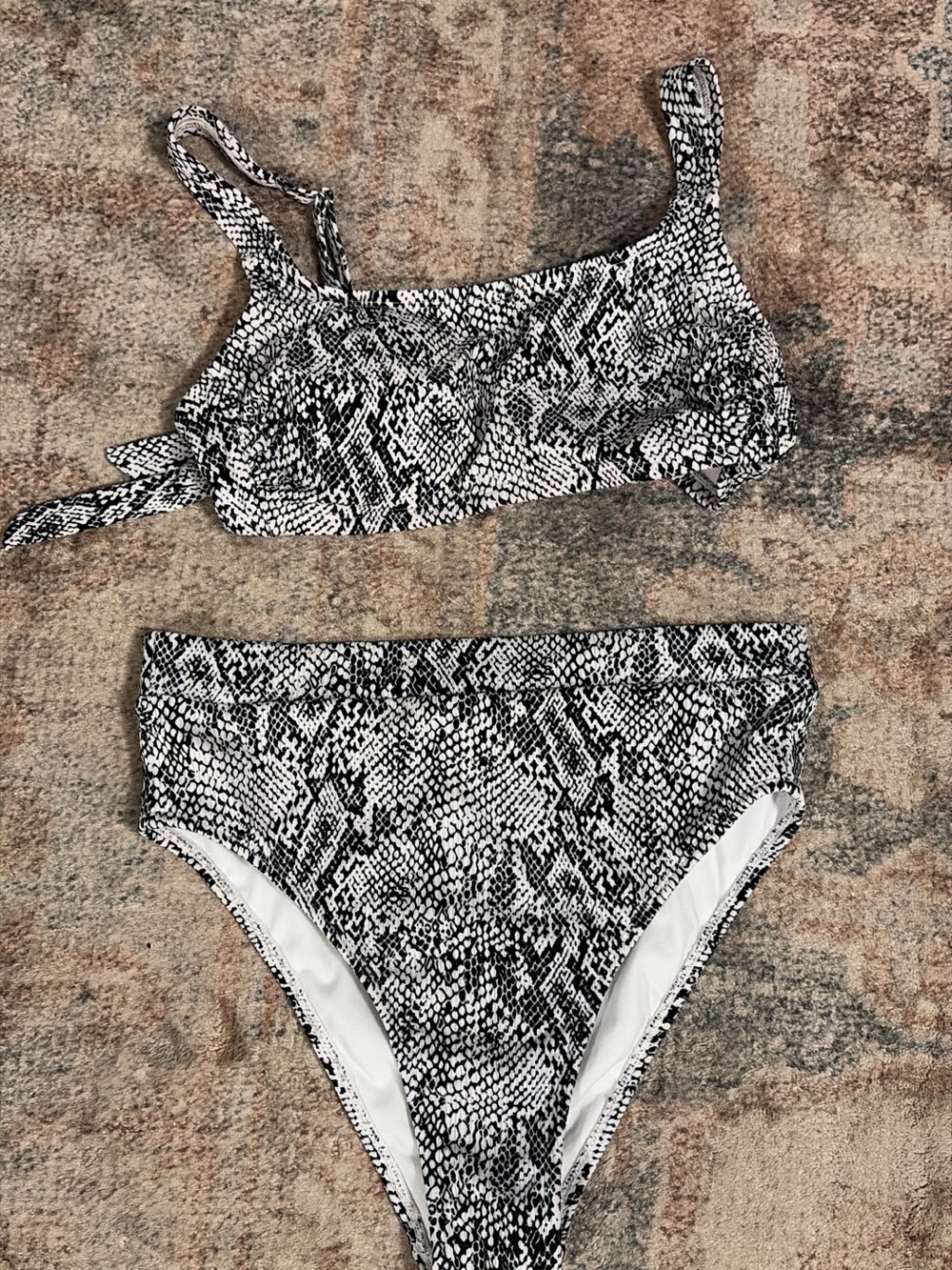 Xhilaration Black & White Snake Print Girls Bikini Set